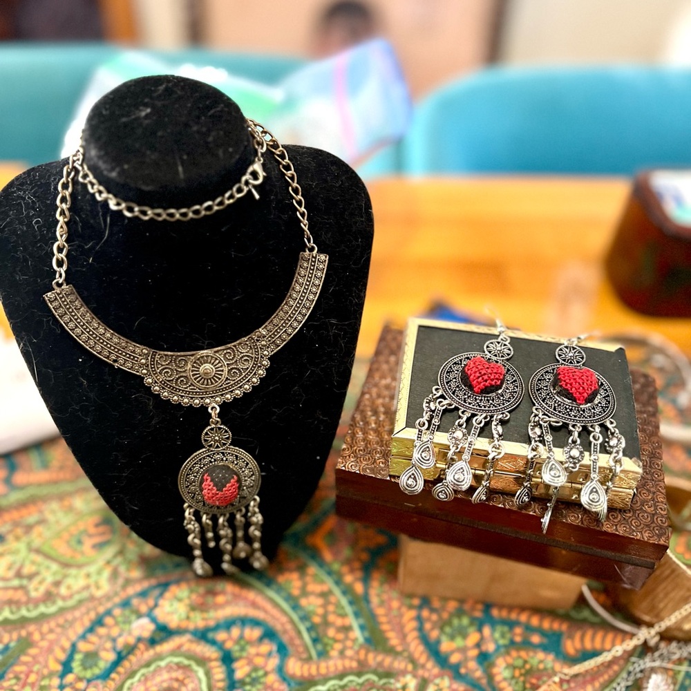 Vintage Moroccan necklace & earring set